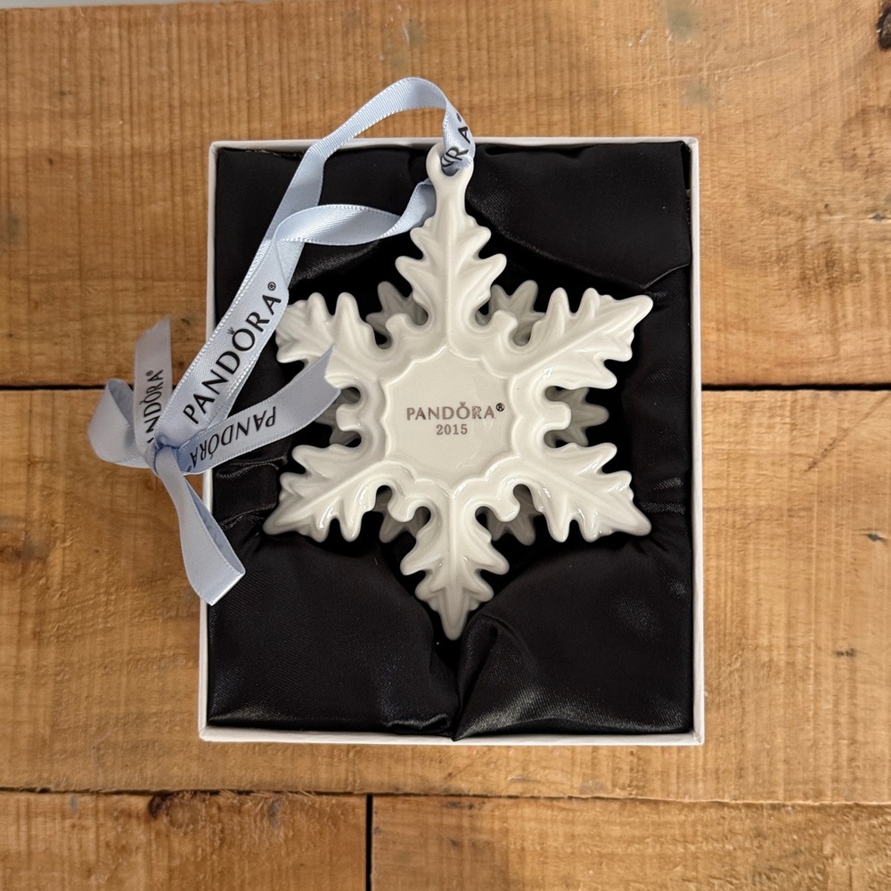 Pandora Silver Snowflake Ornament - Picture 2 of 4